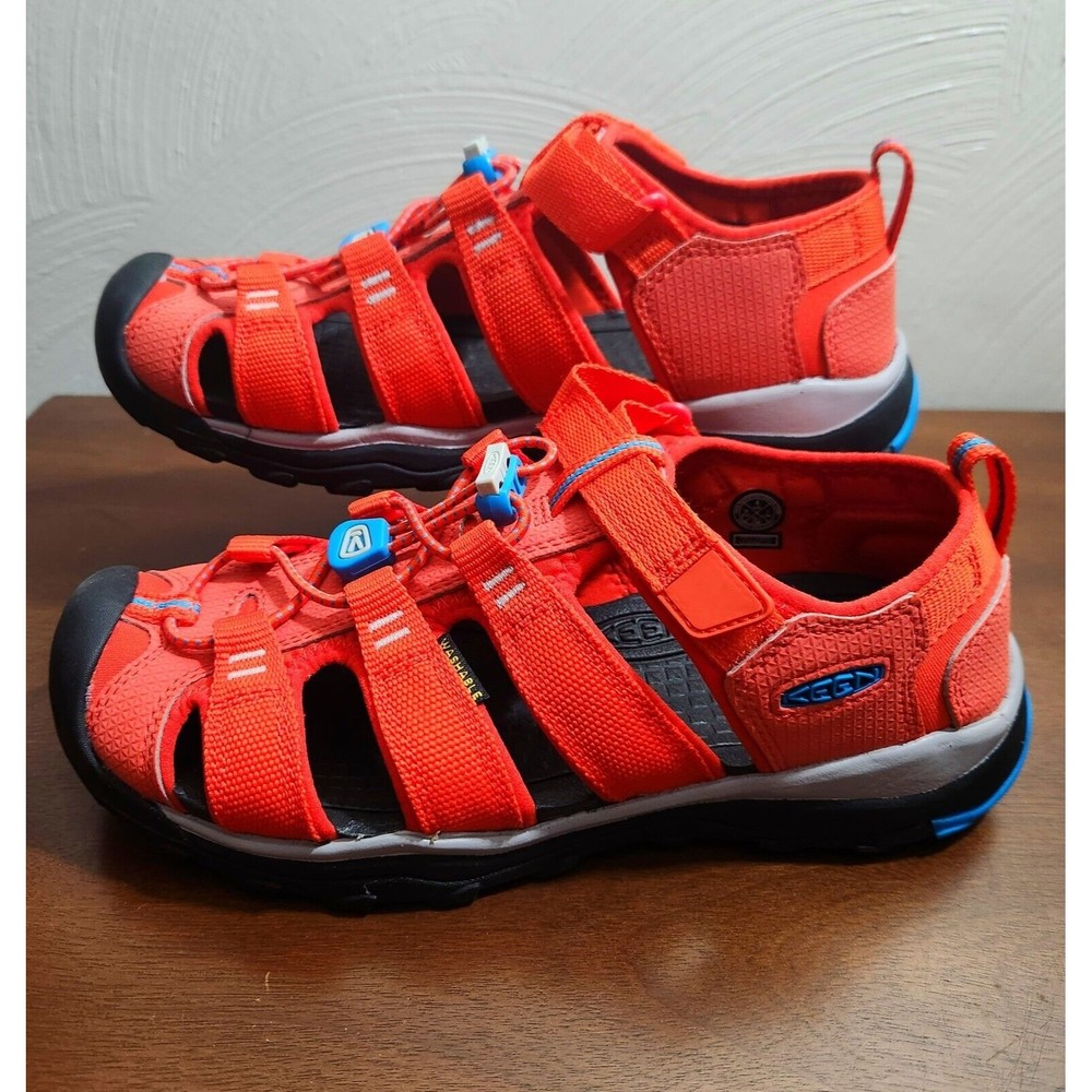 Keen Newport Neo H2 1025101 Textile Youth Sandals Size 4 US Gently Worn